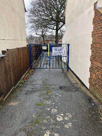 TO RENT: Large garage on padlocked site for vehicle or item storage. Kellaway Rd, Chatham ME5 8BX