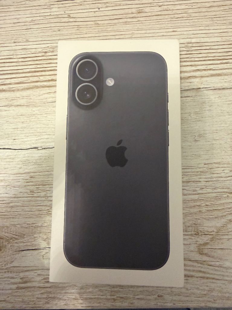 Apple iPhone 17 256GB Black – BRAND NEW SEALED – Unlocked / SIM Free