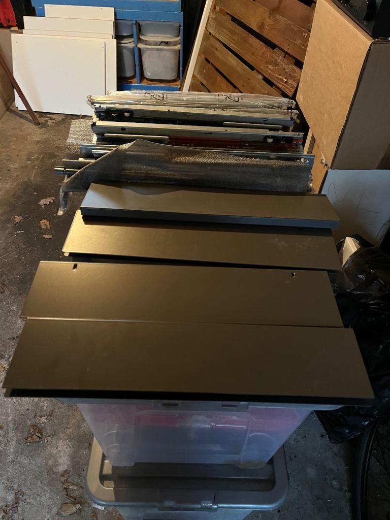 Howdens kitchen drawers 