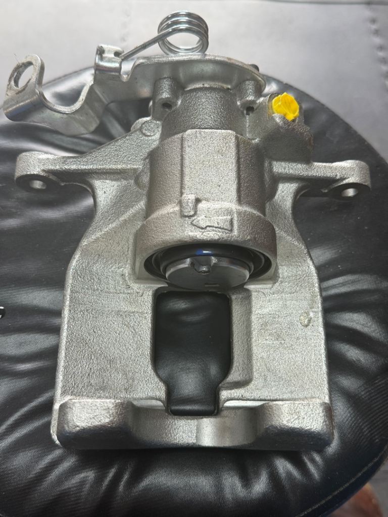Amarok 2019 V6 Rear Calipers