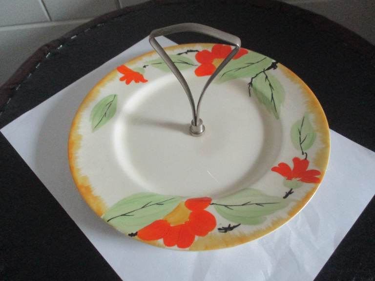 Myott Decorative Ceramic Cake Stand with Handle – Good Condition