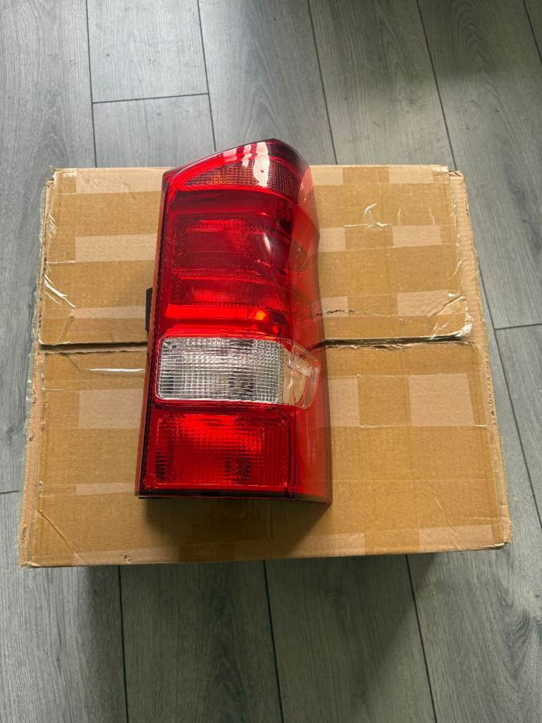 Genuine Mercedes Vito W447 Driver Side Right Rear Taillight O/S A4478201264