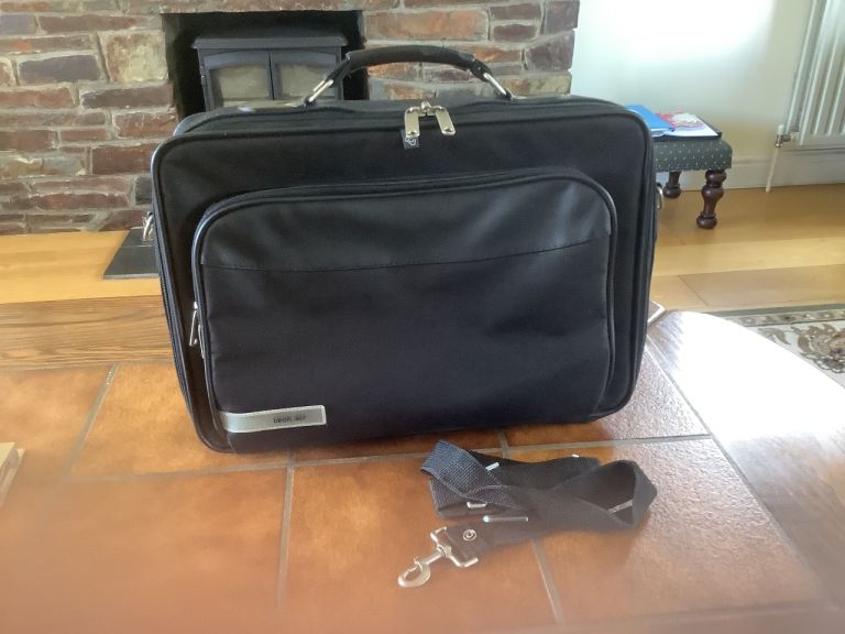 Laptop bag