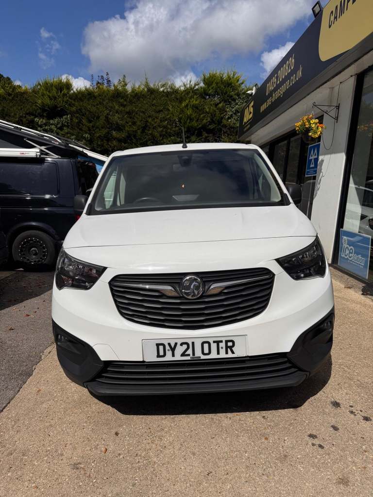 VAUXHALL COMBO 1.5 Turbo D 2300 Edition 2021