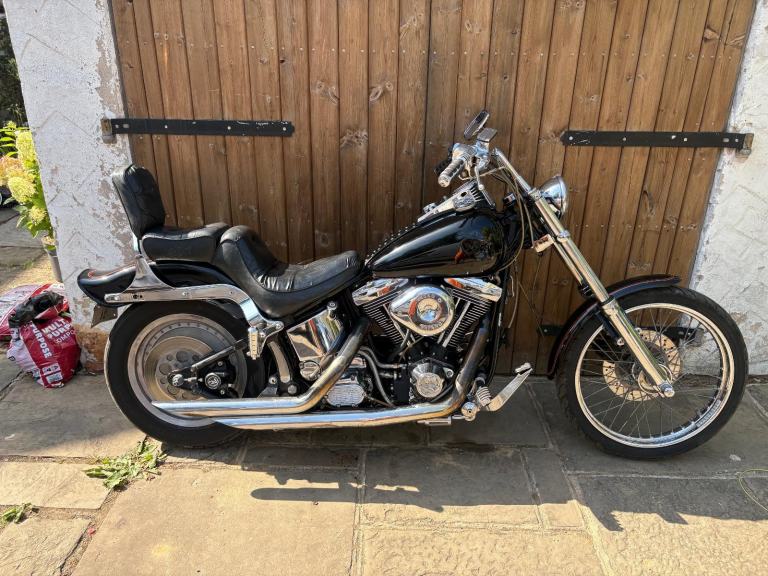 Harley-Davidson FXSTC Softail Custom 1990 Classic American Cruiser