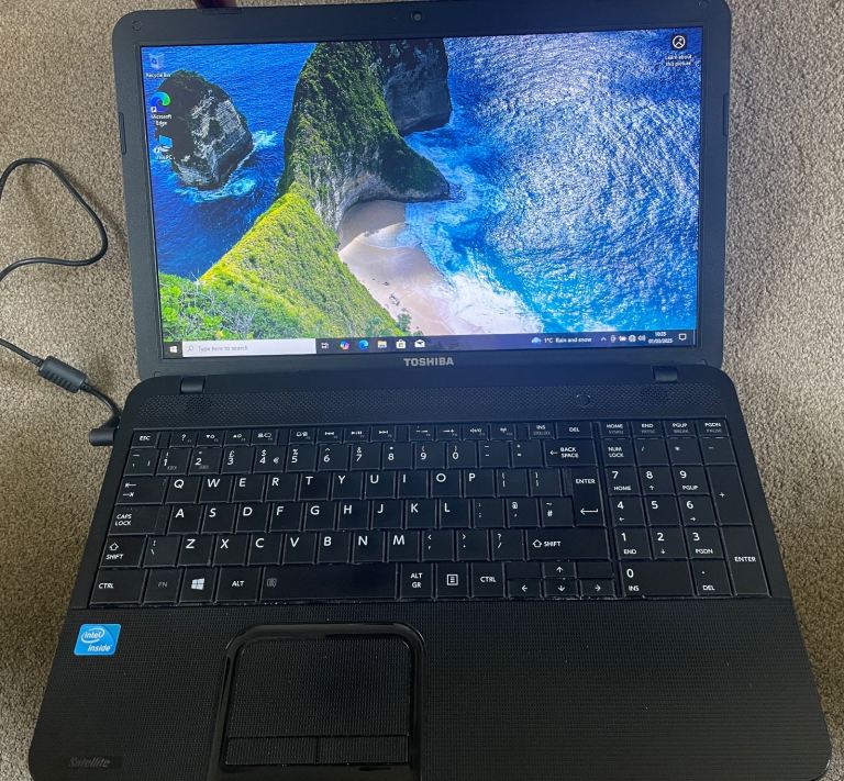 Laptop Toshiba 15,6 inch 