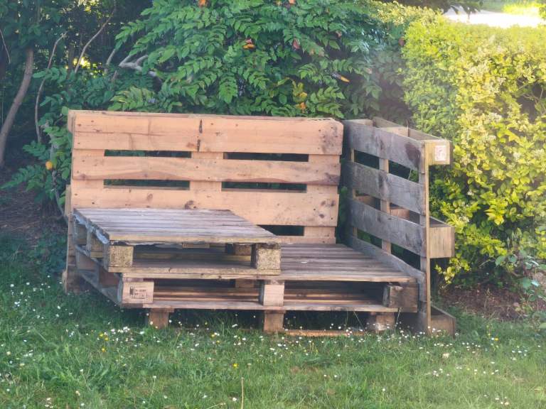 Free wooden pallet