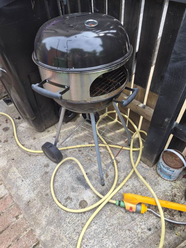 BBQ with pizza