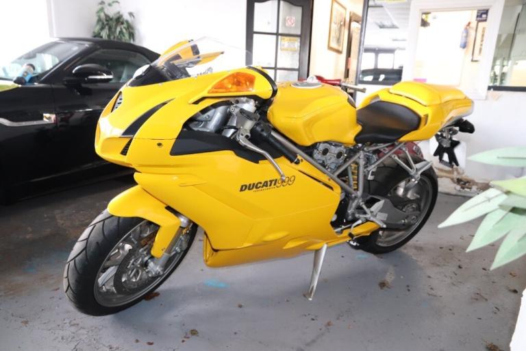 2004 Ducati 999 GIALIO FLY  2004ONLY 200 MILES FROM NEW Petrol Manual