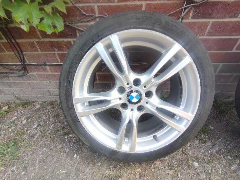 1 x GENUINE BMW F30 3 Series 18" ALLOY WHEEL