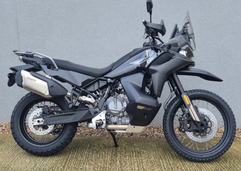 CFMOTO 800MT-X