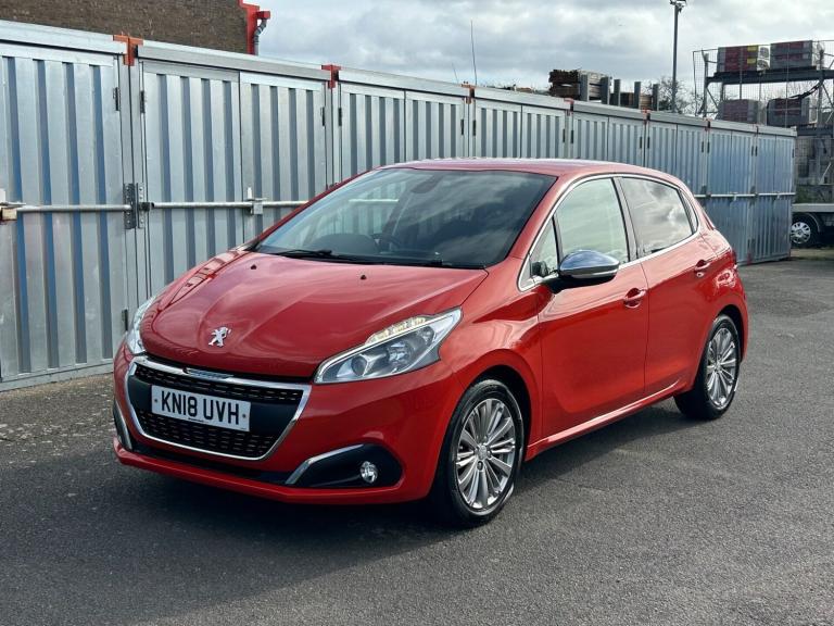 2018 Peugeot 208 PURETECH ALLURE APPLECARPLAY Hatchback Petrol Manual
