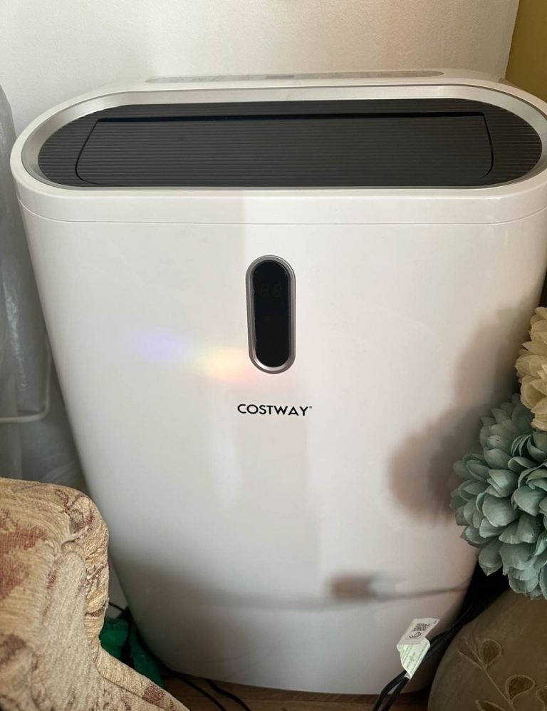 COSTWAY Air Purifier – White, Good Condition