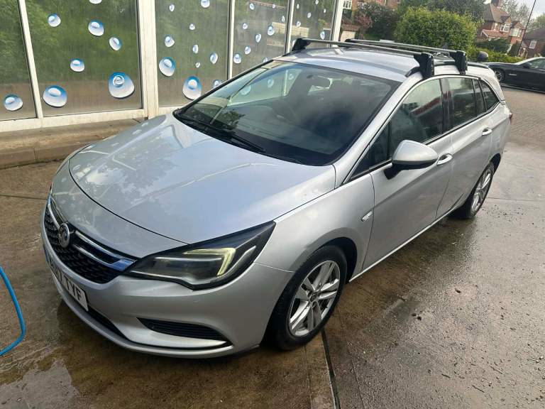 Vauxhall, ASTRA, Estate, 2017, Manual, 1598 (cc), 5 doors