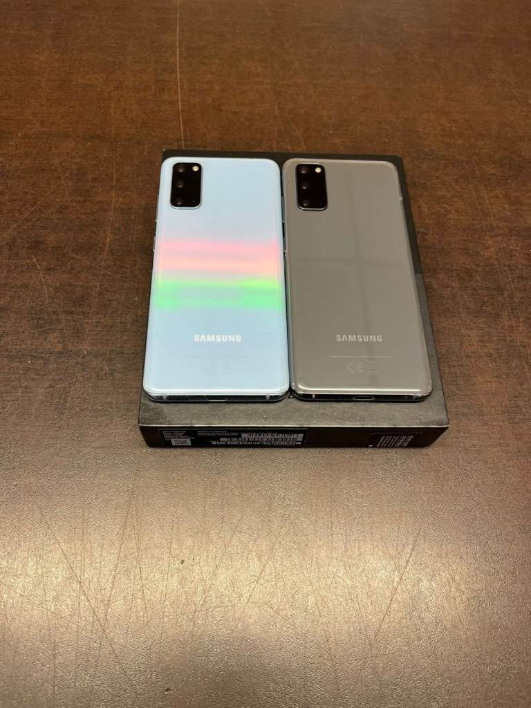 Samsung Galaxy s20 128gb £150 unlocked with warranty