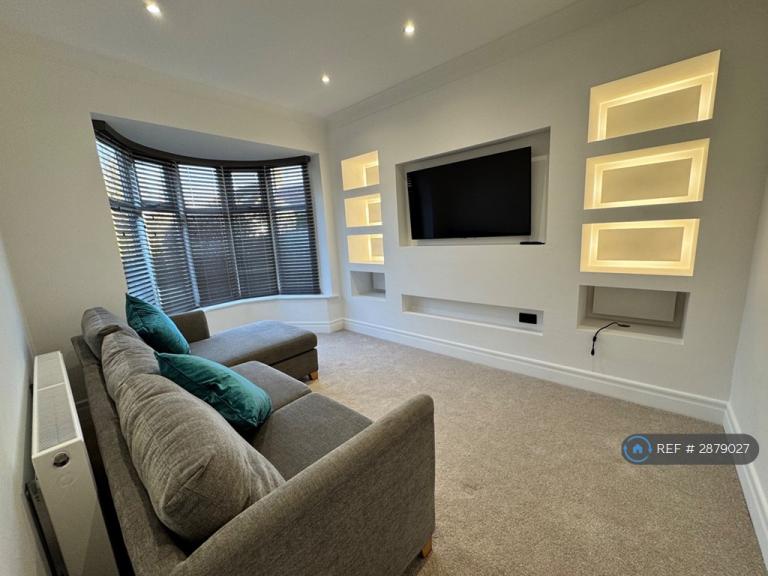 3 bedroom house in Woodville Crescent, Sunderland, SR4 (3 bed) (#2879027)