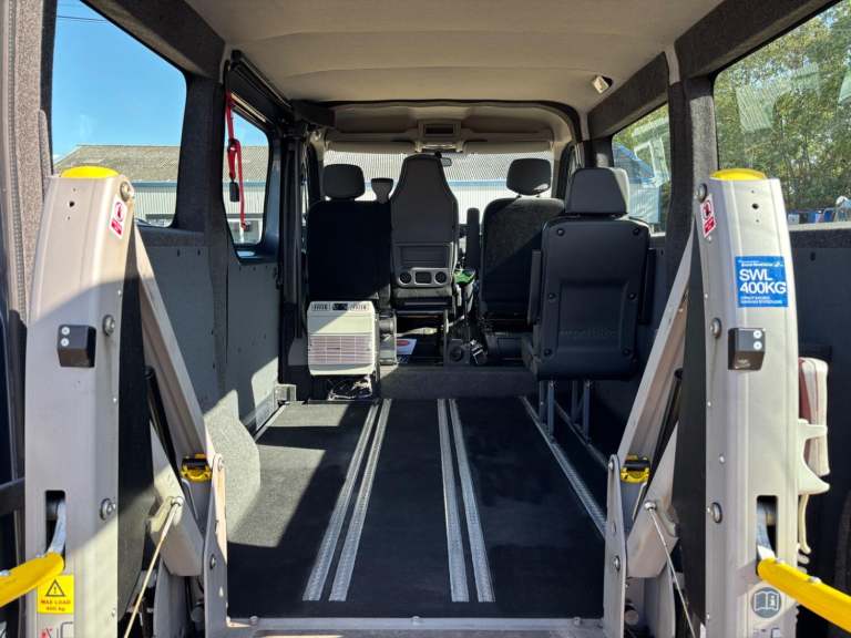 RENAULT MASTER WAV WHEELCHAIR ACCESSIBLE VEHICLE 2.3 FWD SL28 dCi 110 Business