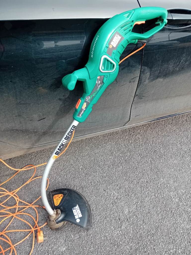 Black and Decker Grass Strimmer