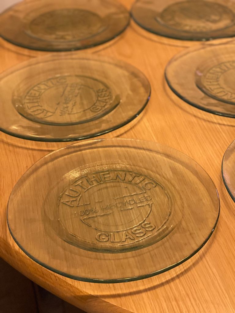 6 x Recycled glass plates large 28cm