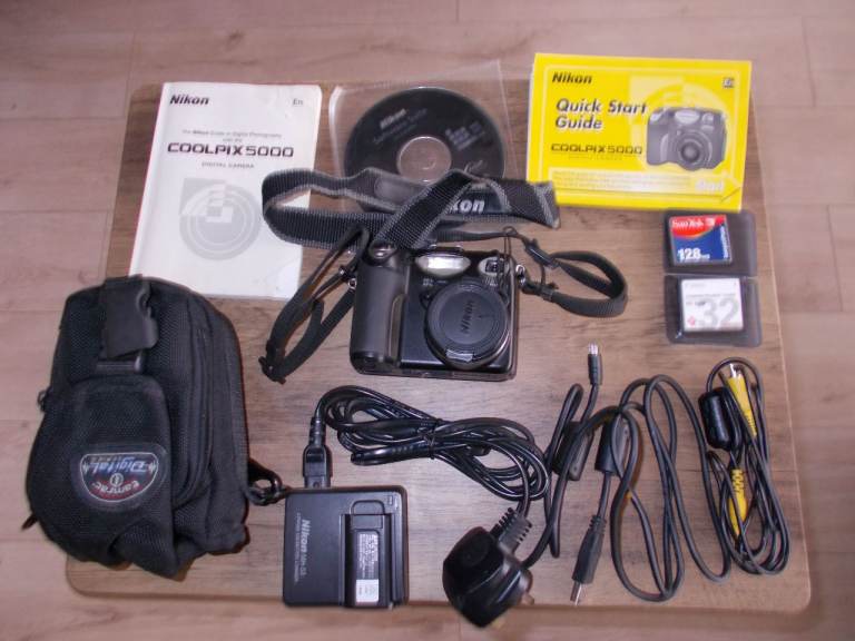 Nikon Coolpix 5000 Digital Camera
