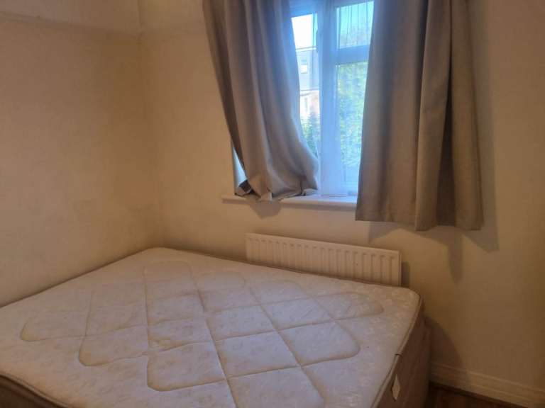 Double room at dollis hill in £795pcm