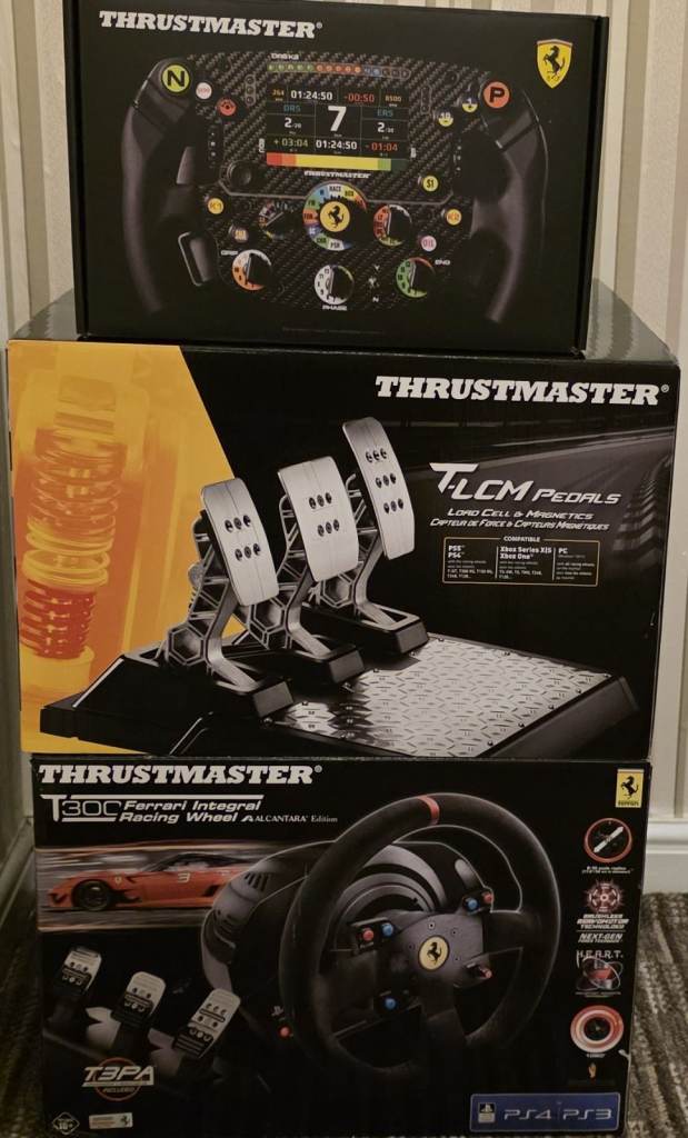 T300 RS GT Ferrari edition with extra T-LCM pedals and SF1000 Replica F1 wheel
