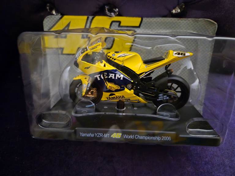 Valentino Rossi  Yamaha YZR-M1  46 World Championship 2006