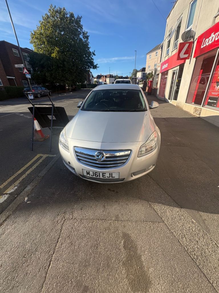 Vauxhall, INSIGNIA, Hatchback, 2011, Manual, 1796 (cc), 5 doors