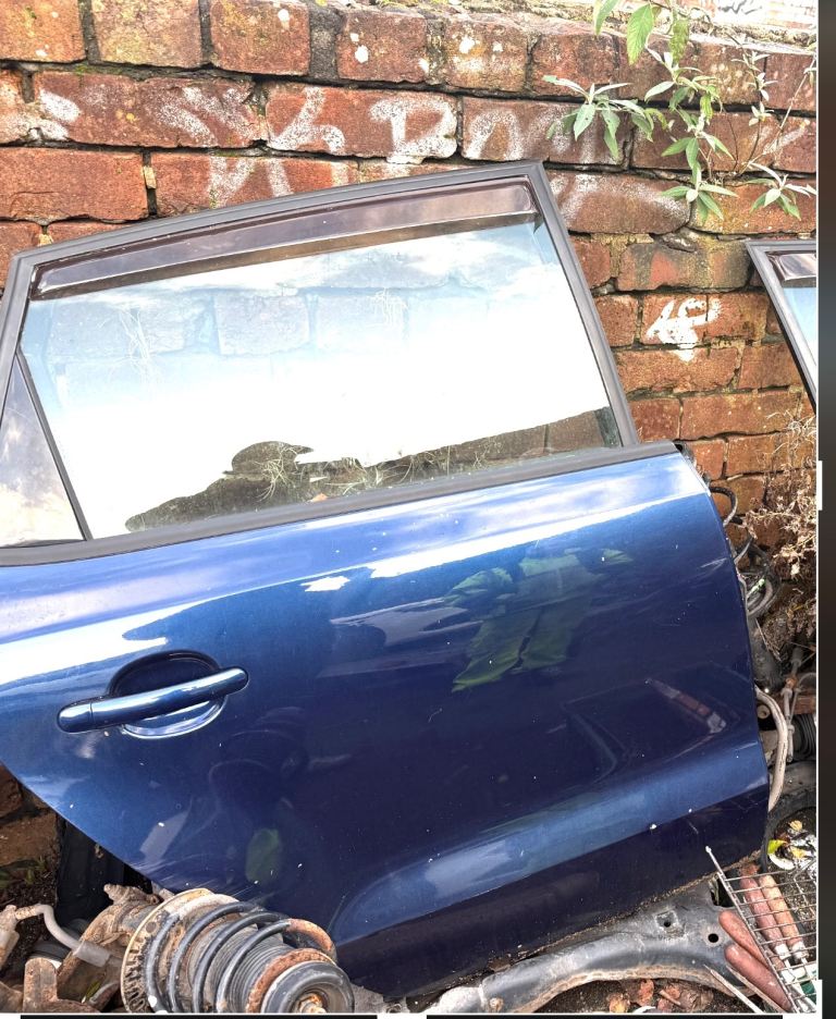 2009 to 2017 vw polo rear door LD5Q 