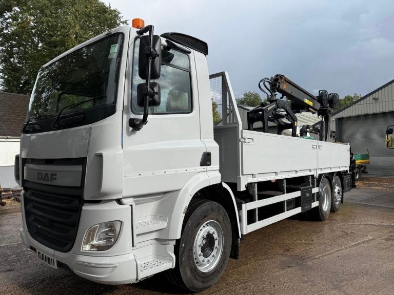 2014 DAF CF 330 DROPSIDE WITH HMF 1420 FOLD AWAY CRANE 