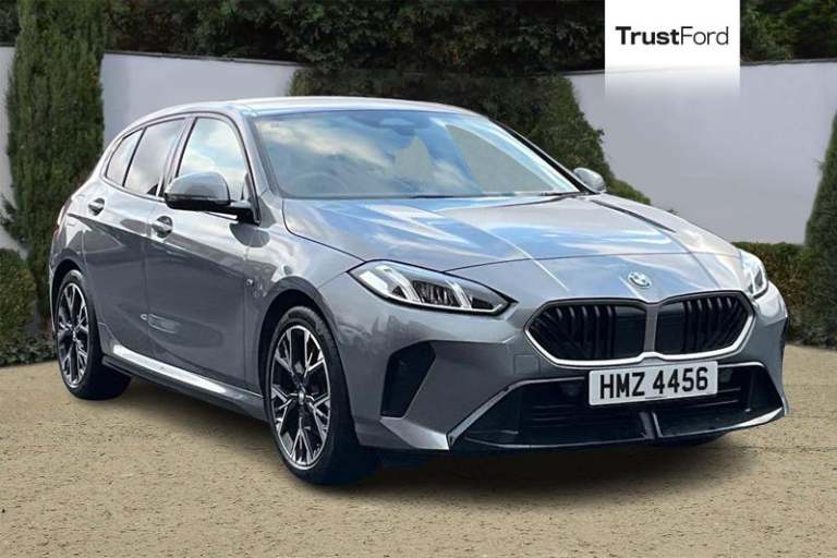 2025 BMW 1 Series 120 M Sport 5dr Step Auto**REAR CAMERA - HEATED SEATS - APPLE CARPLAY - FRO Hat...