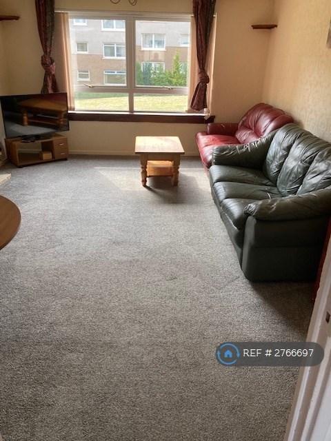 3 bedroom flat in Kennedy Path, Glasgow, G4 (3 bed) (#2766697)