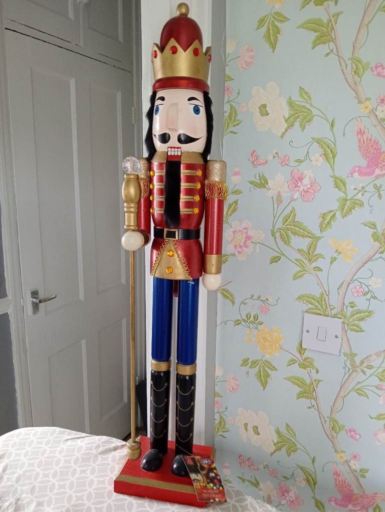 Large Wooden Nutcracker Christmas Decoration – As Good As New