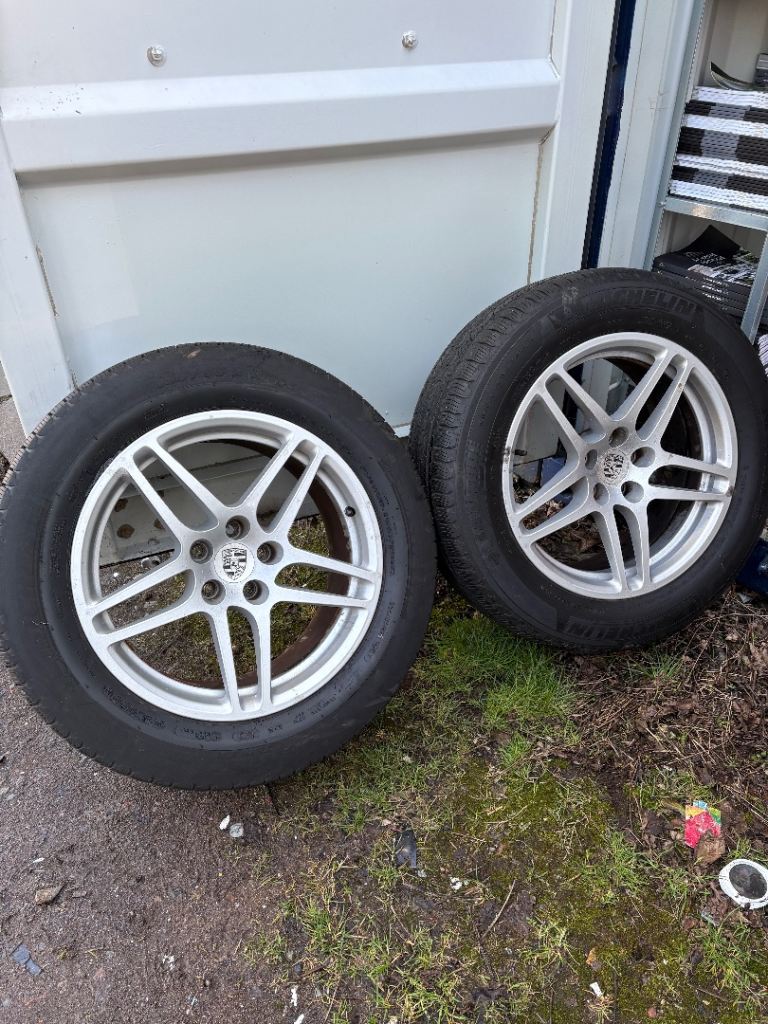 Porsche Macan wheels and tyres