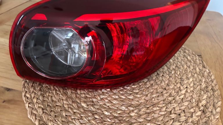 Mazda 3 mk3 2016-2019 real tail lamps with bulbs in perfect condition 