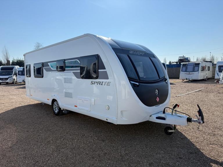 2024 SPRITE MAJOR 4 SB - 4 BERTH FIXED ISLAND BED TOURING CARAVAN 