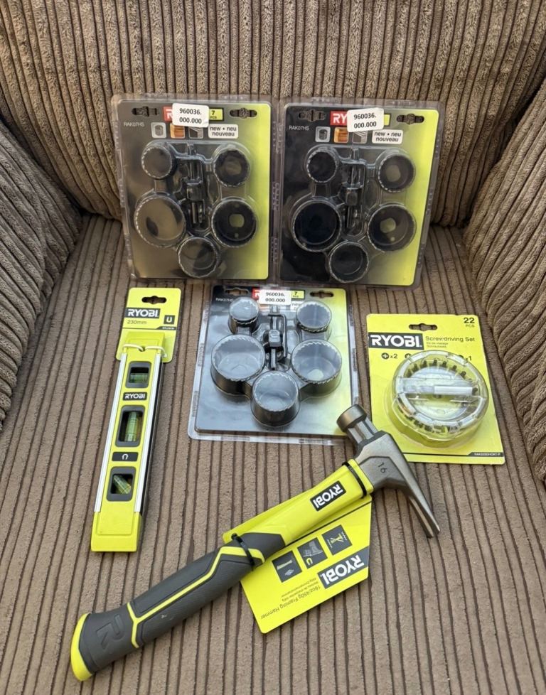 Ryobi tools bundle Hole Saw Set claw hammer 16oz  magnetic level + accessories 