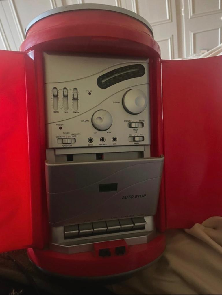 Rare cola can radio cassette player 