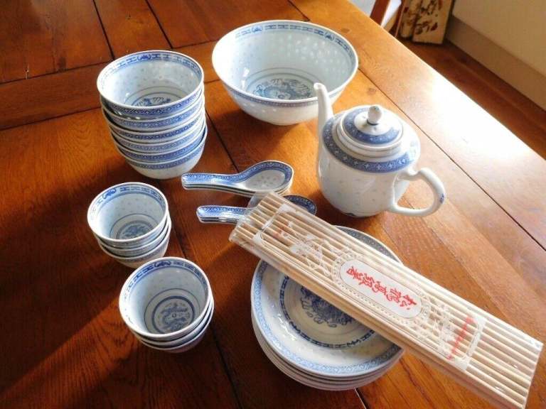 Brand New 26 Piece Chinese Dinner Crockery Set