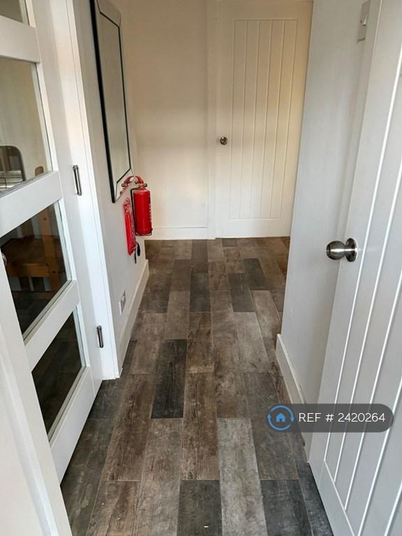 3 bedroom flat in Brigstock House, London, SE5 (3 bed) (#2420264)