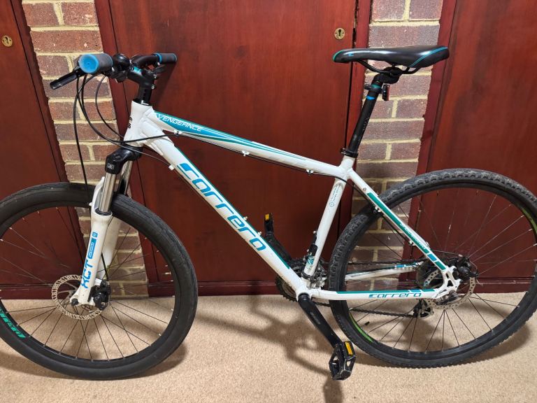 Carrera vengeance 27.5 tyres 20" frame good condition
