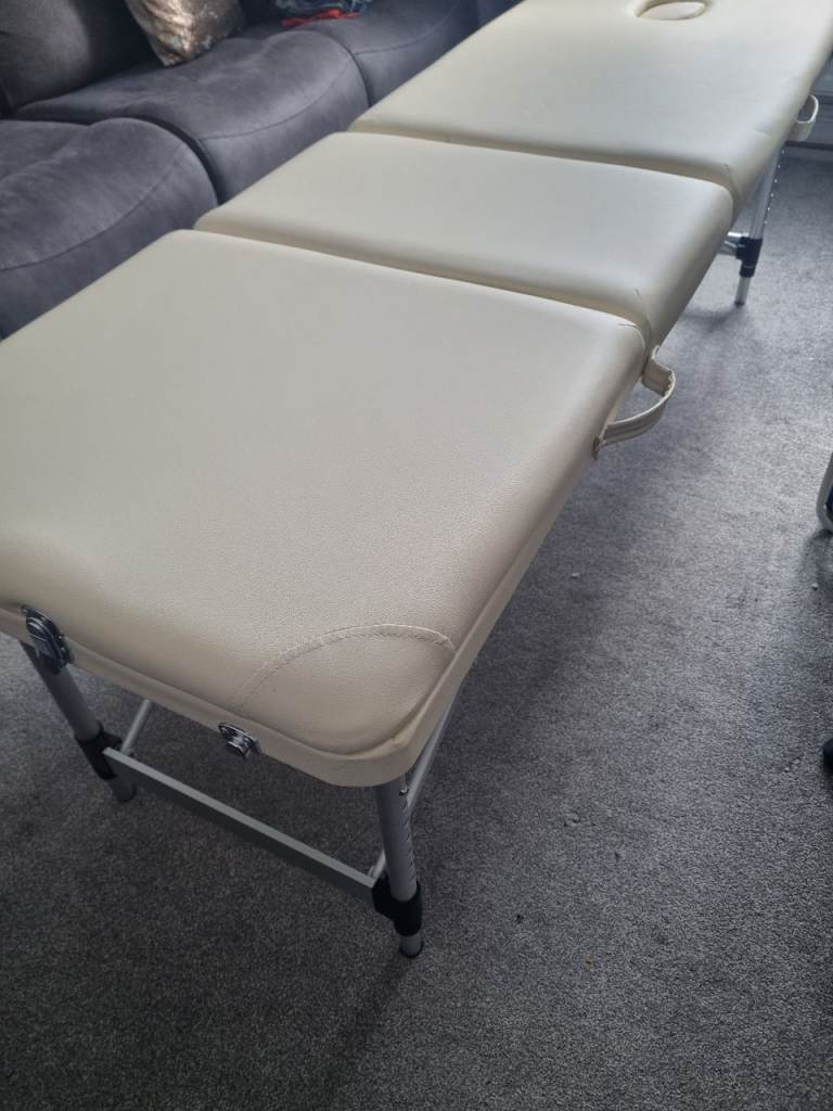 Massage bed 
