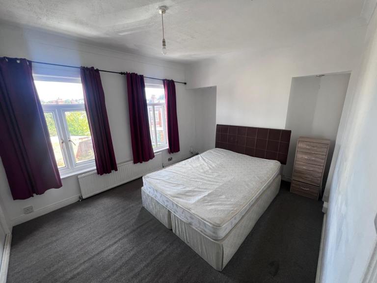 Beautiful family home in the NN2 area