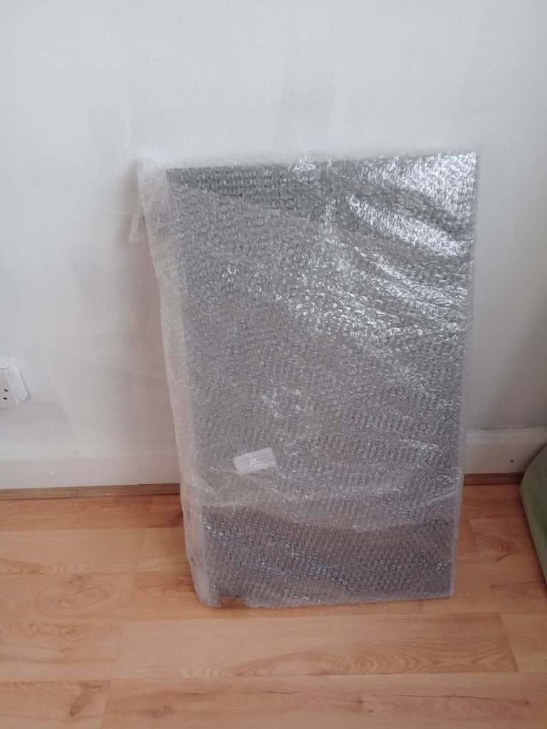 Samsung TV, 30 inch, no stand or mount