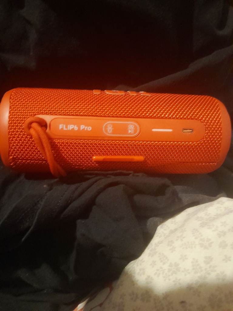 FLIPs Pro Portable Bluetooth Speaker – Orange, Good Condition