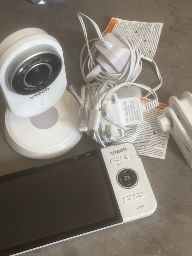 VTech Baby Monitor with Camera and Parent Unit – Good Condition