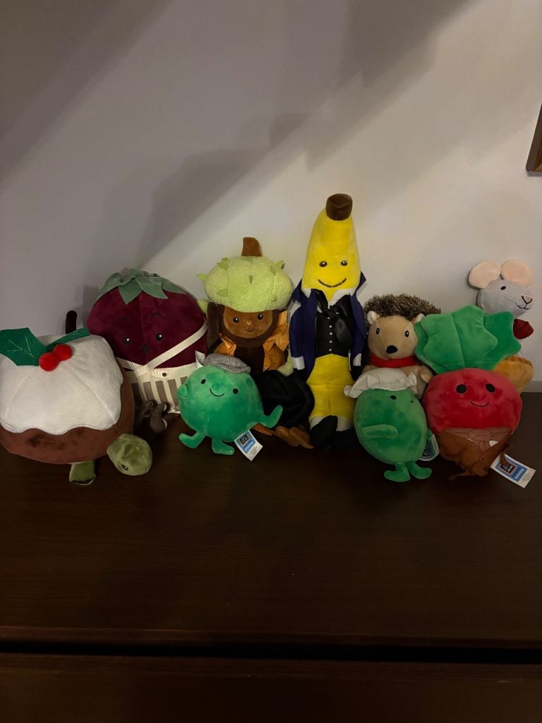 image for Kevin the carrot characters 