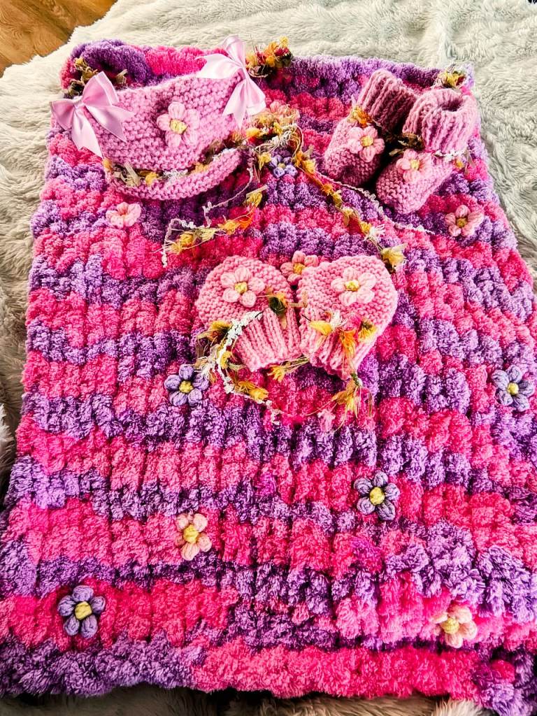 Pram set hand knitted 