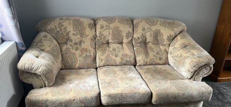 Sofa set free, pick up only. 