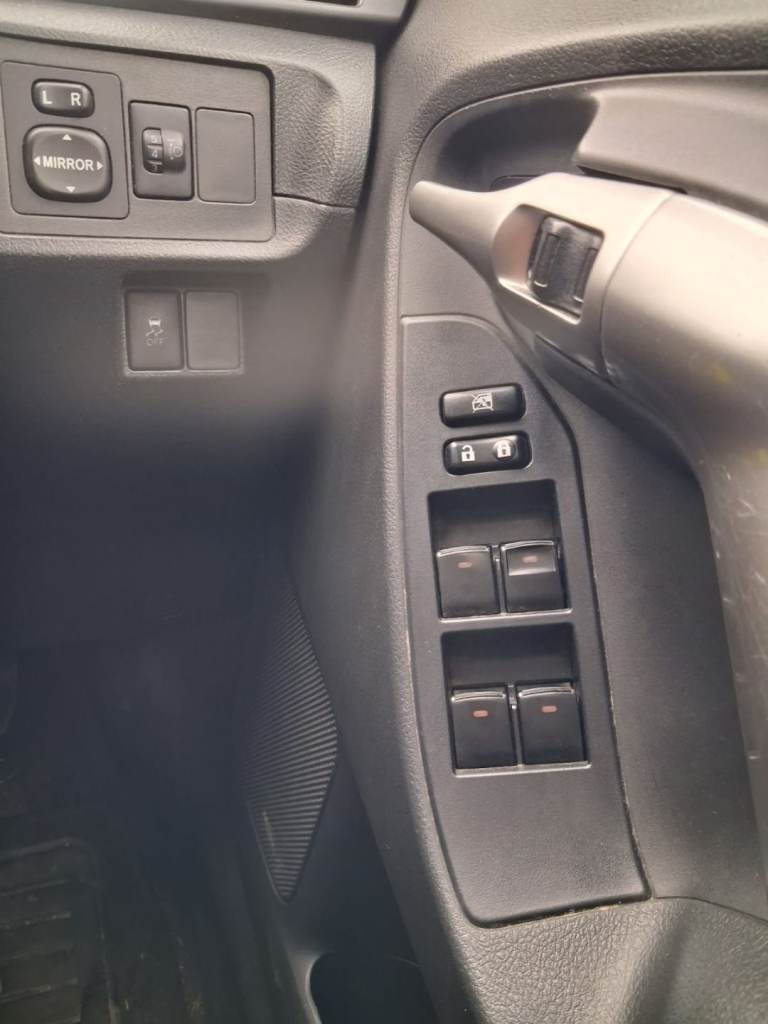 Toyota verso automatic 2011 1.8 petrol 